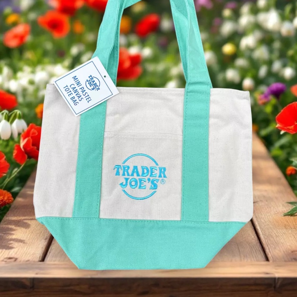 Trader Joe’s Green and White Mini Spring Tote